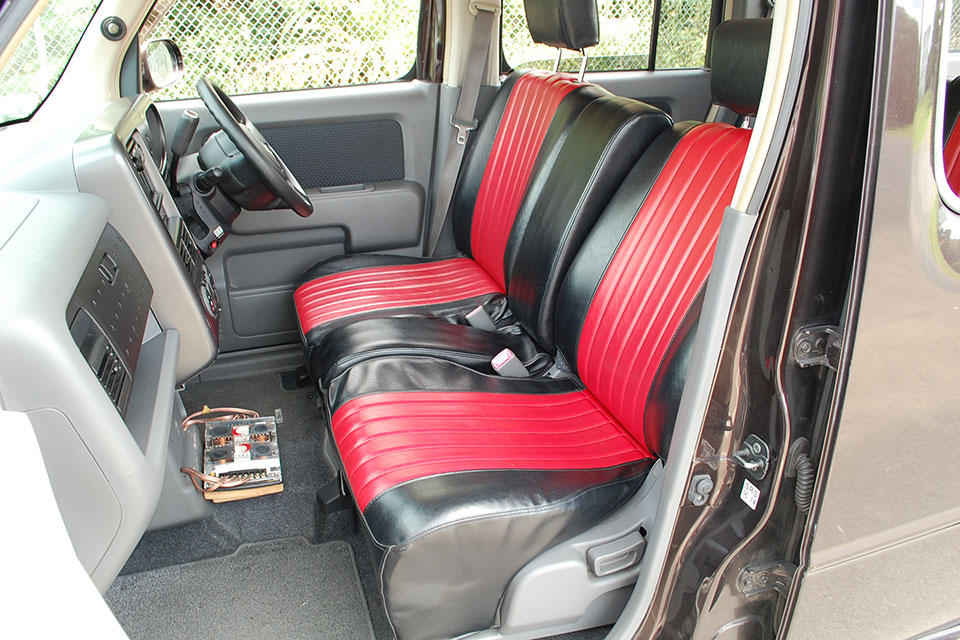 Nissan Cube 2007 Front Seats