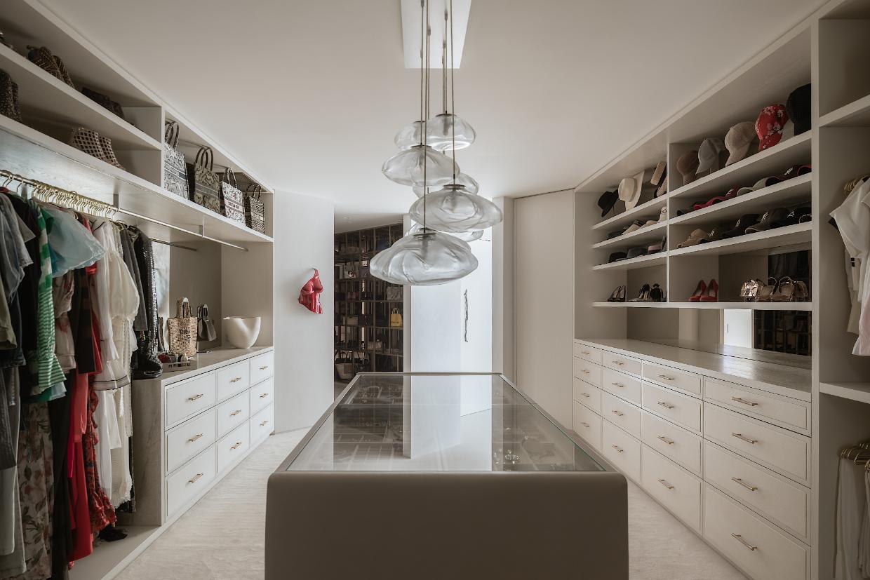 Spacious wardrobes in the home