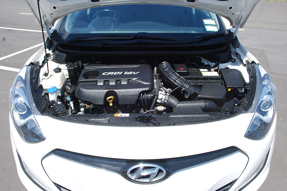 Hyundai i30 2013 Engine