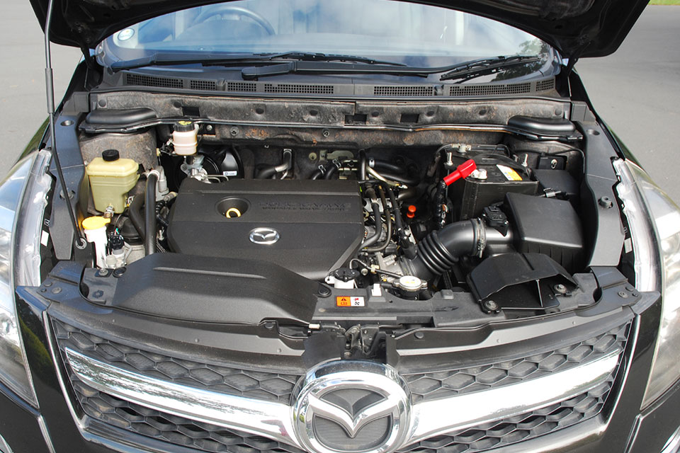 Mazda MVP 2008 Engine