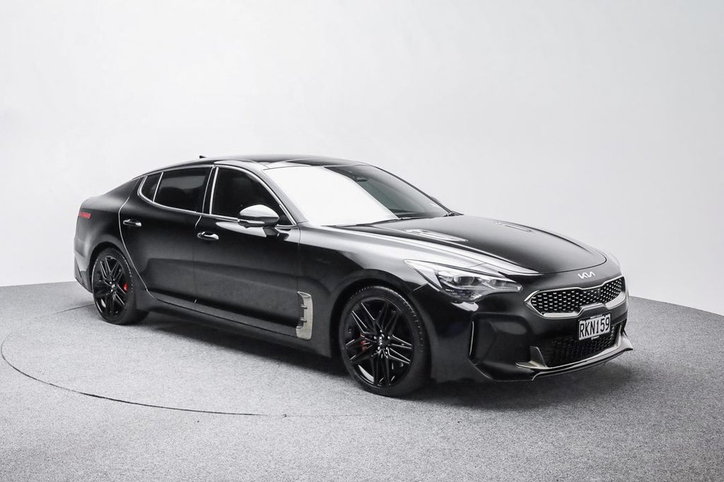 2021 Kia Stinger in Black