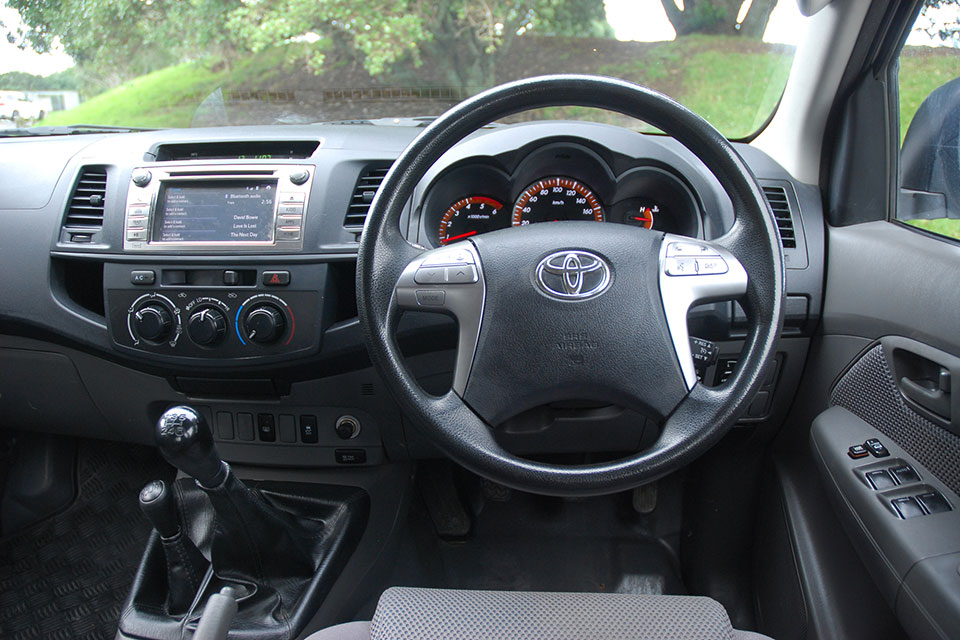 Toyota Hilux 2014 Interior