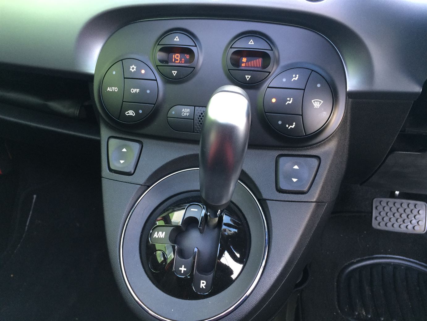 Fiat 500 Sport Controls