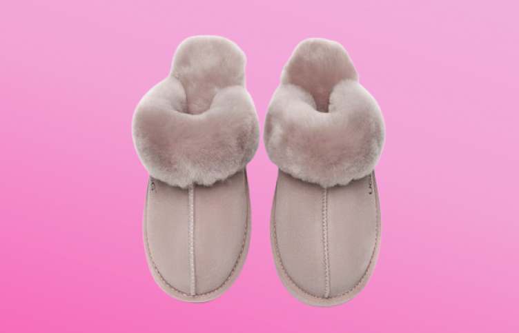 Ugg slip-on fluffy pink slippers