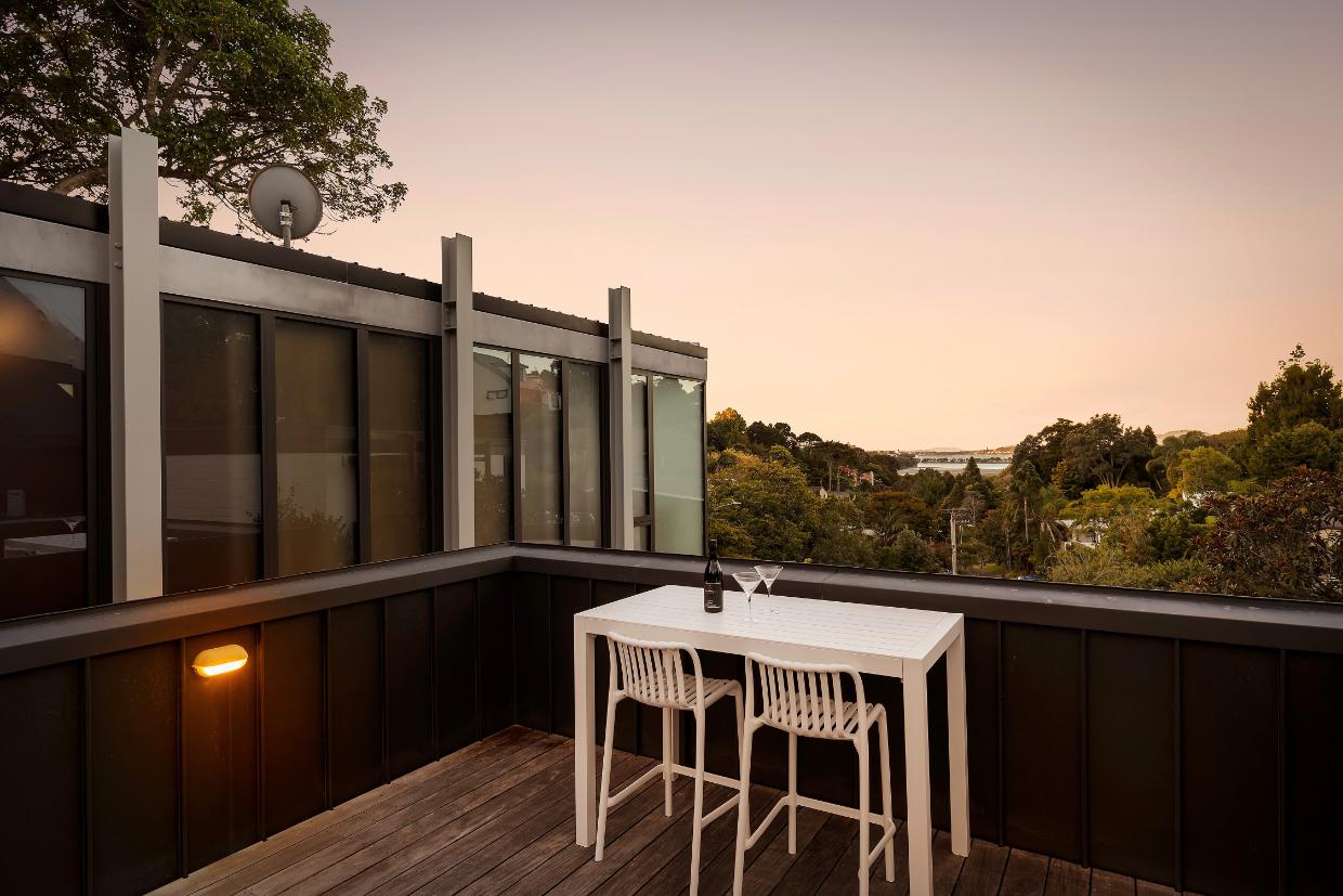 The house has a roof terrace where seating can provide a relaxing entertainment place. 