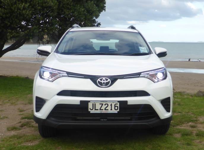 Toyota RAV4 Diesel 2016 Front