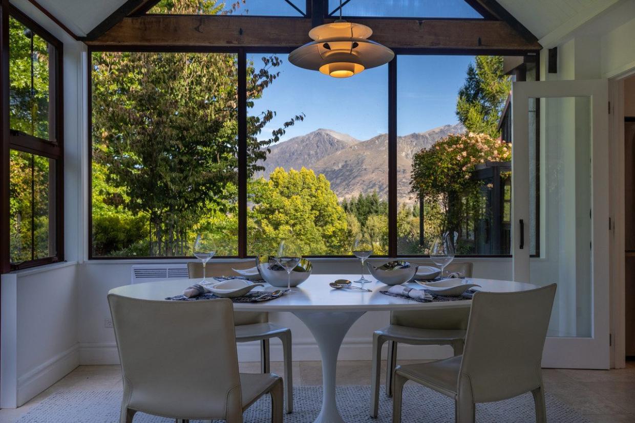 Large windows revealing the stunning views from the dining room