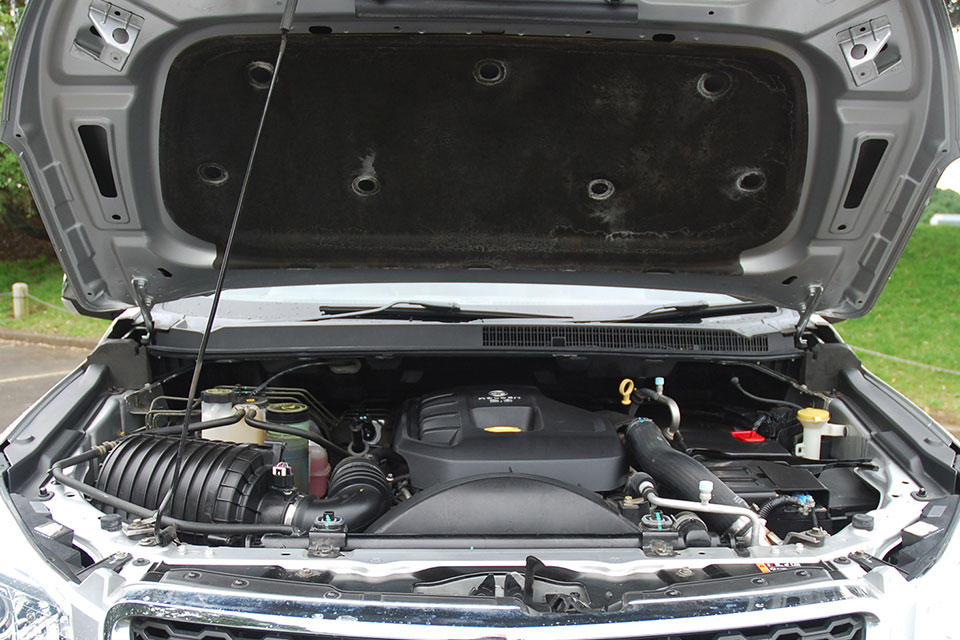 Holden Colorado 2013 Engine