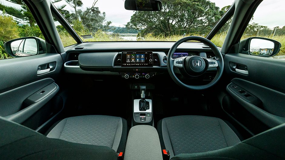 2021 Honda Jazz Life front interior