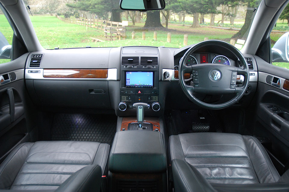 Volkswagen Touareg 2008 Interior