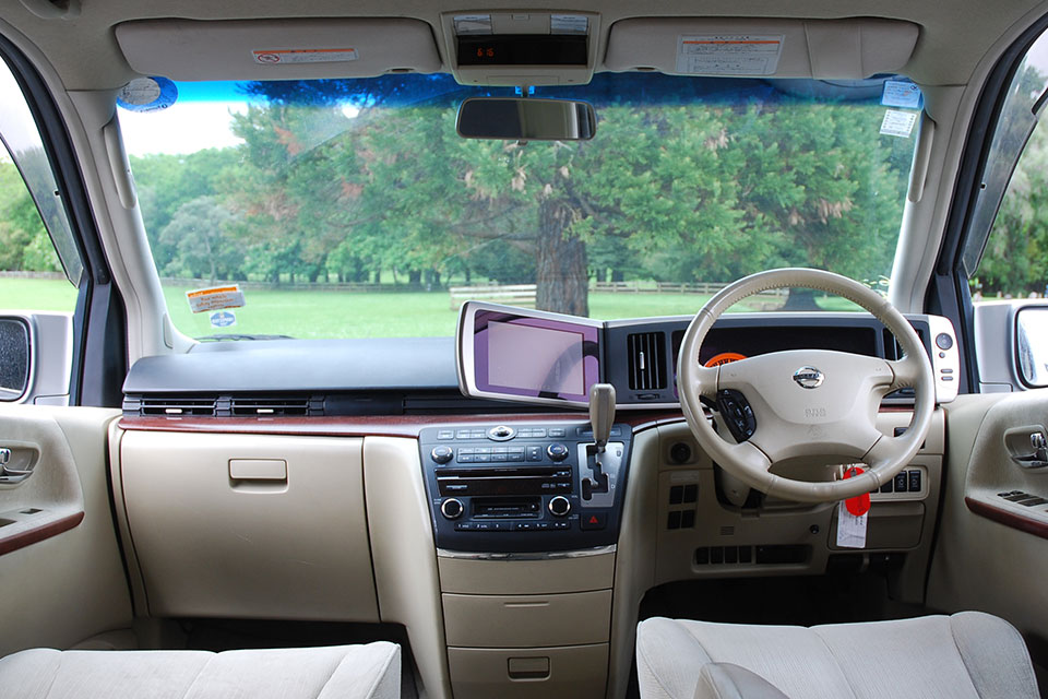 Nissan Elgrand 2006 Interior