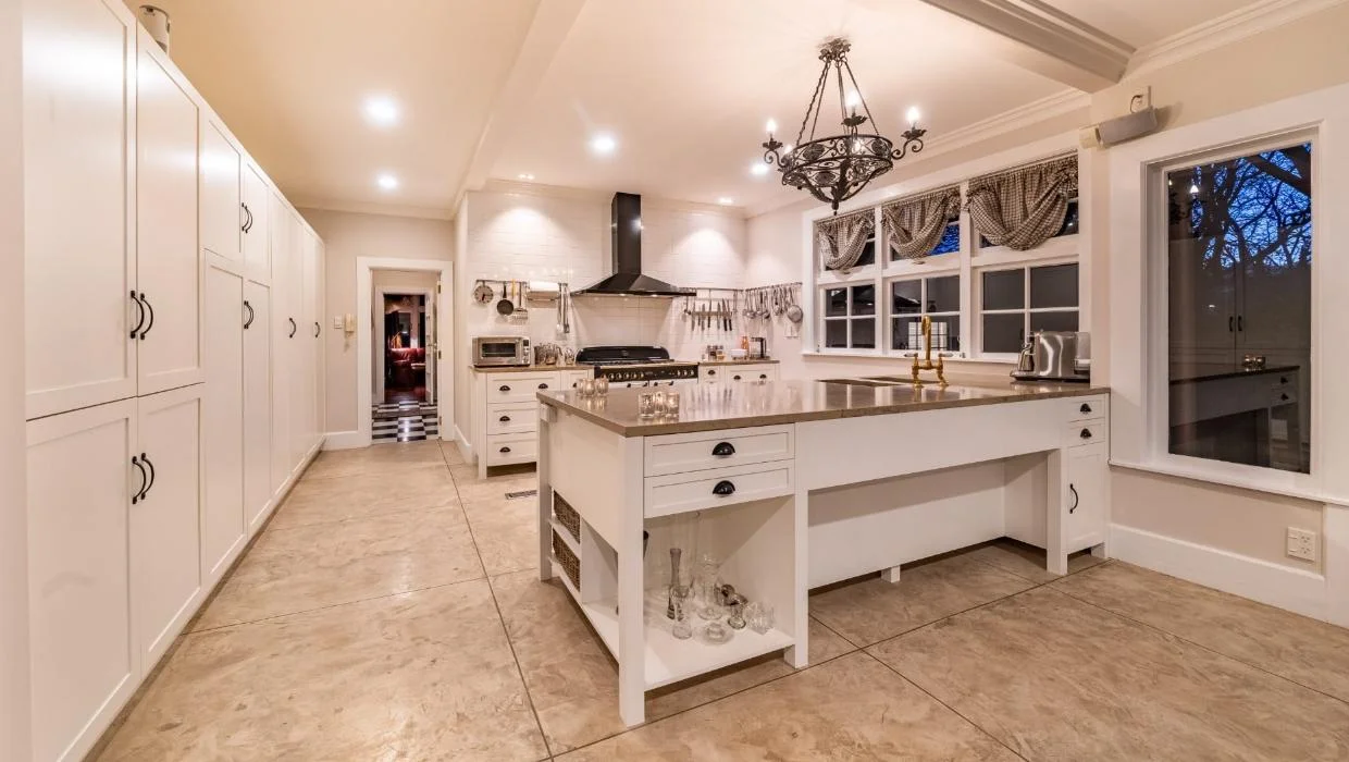 Large kitchen
