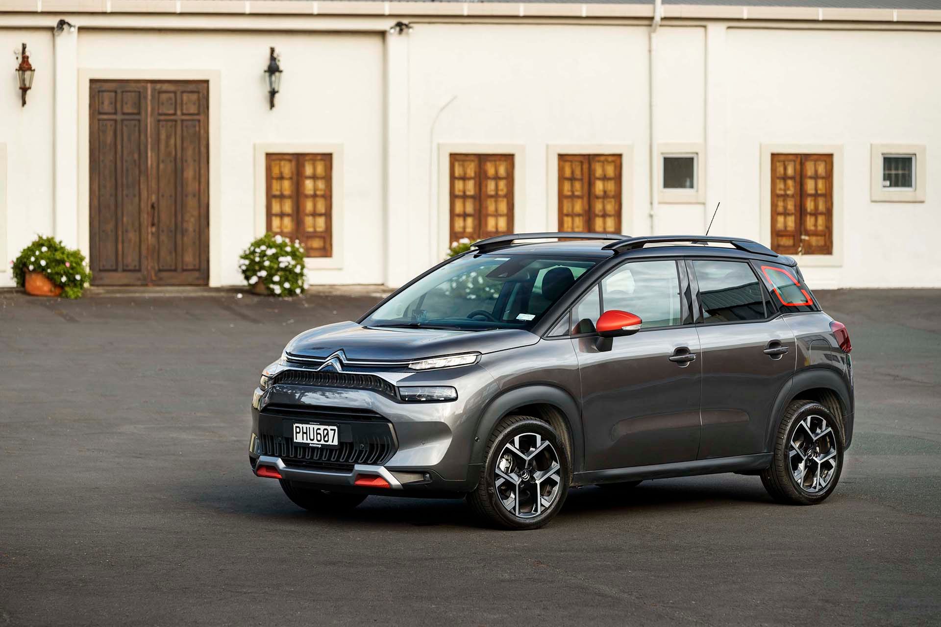 Citroën C3 Aircross Shine Front Static 