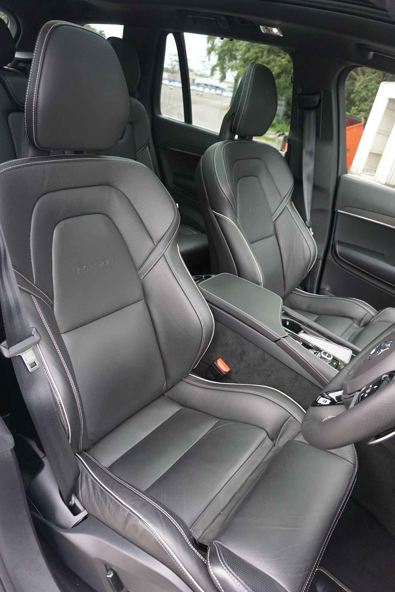 Volvo XC90 2016 Front Seats