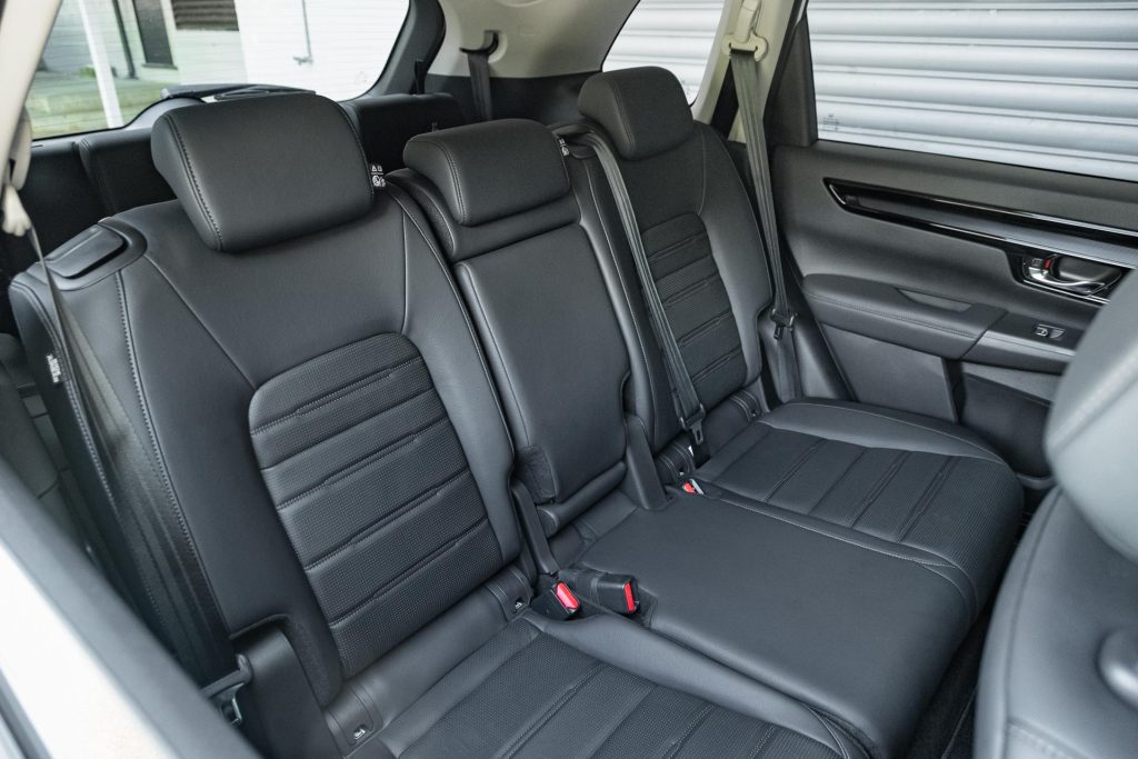 Honda CR-V Sport 7 middle seat row