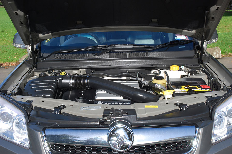 Holden Captiva 2009 Engine