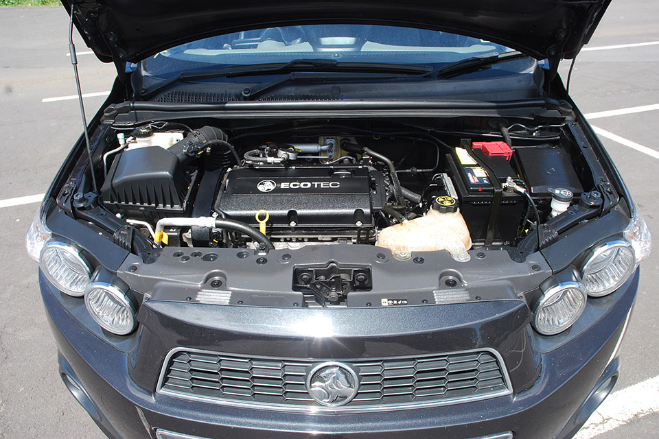 Holden Barona 2013 Engine