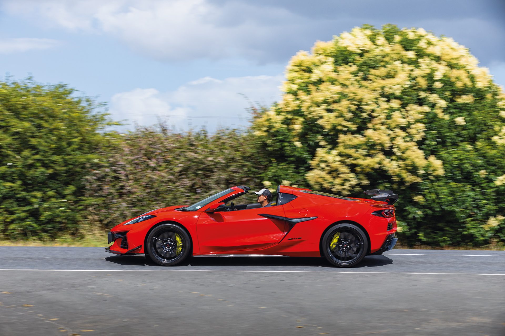 Corvette Z06 side