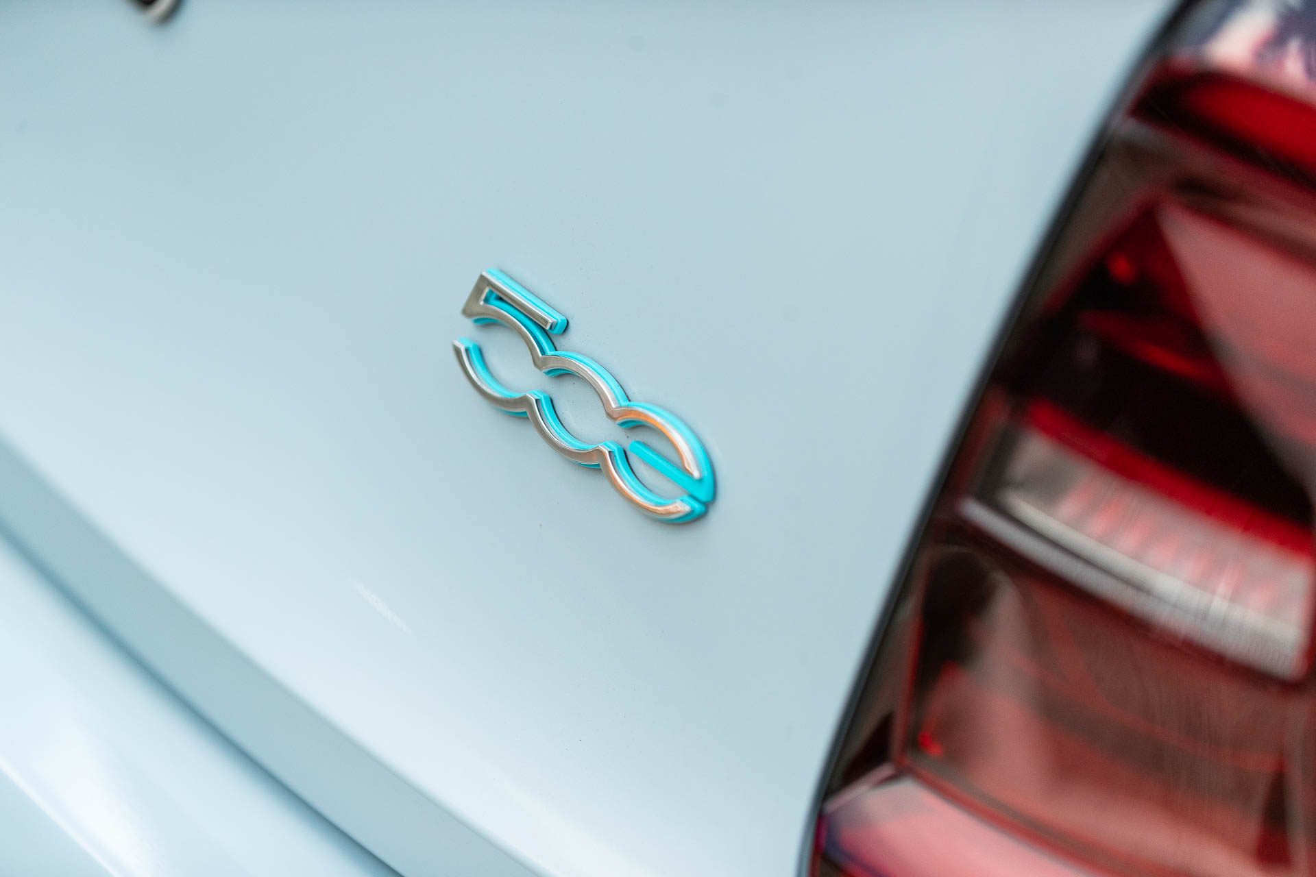 Fiat 500e Icon Badge