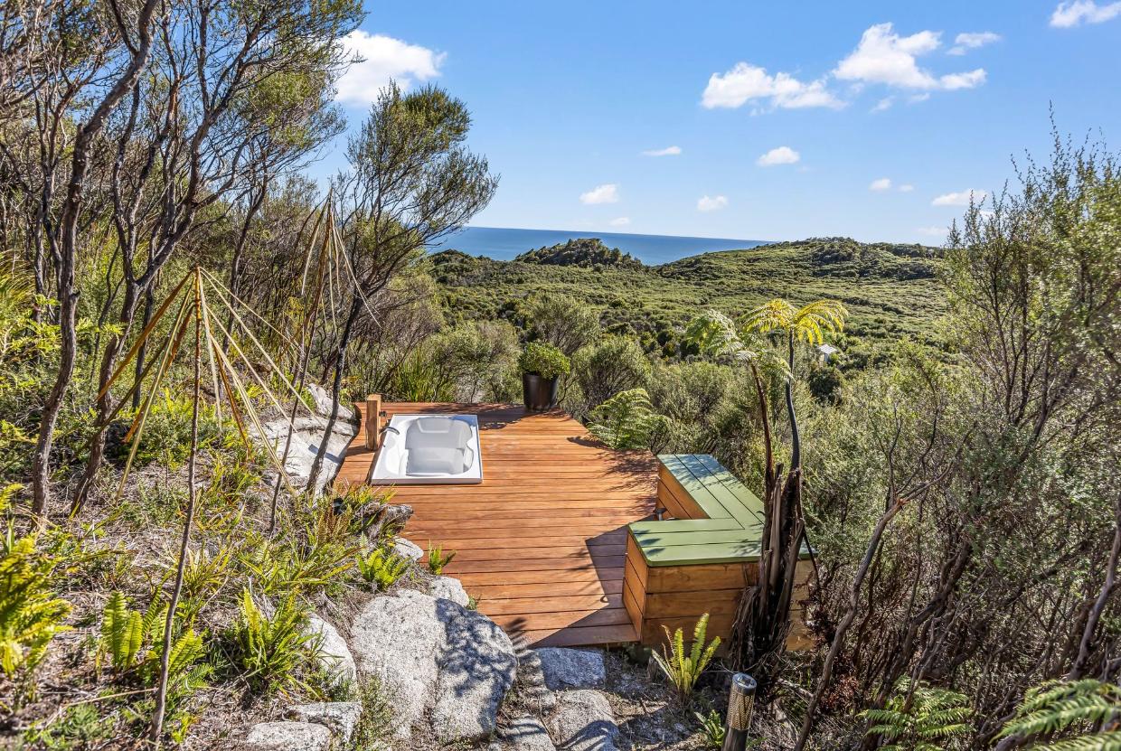 Outdoor bath with views. 