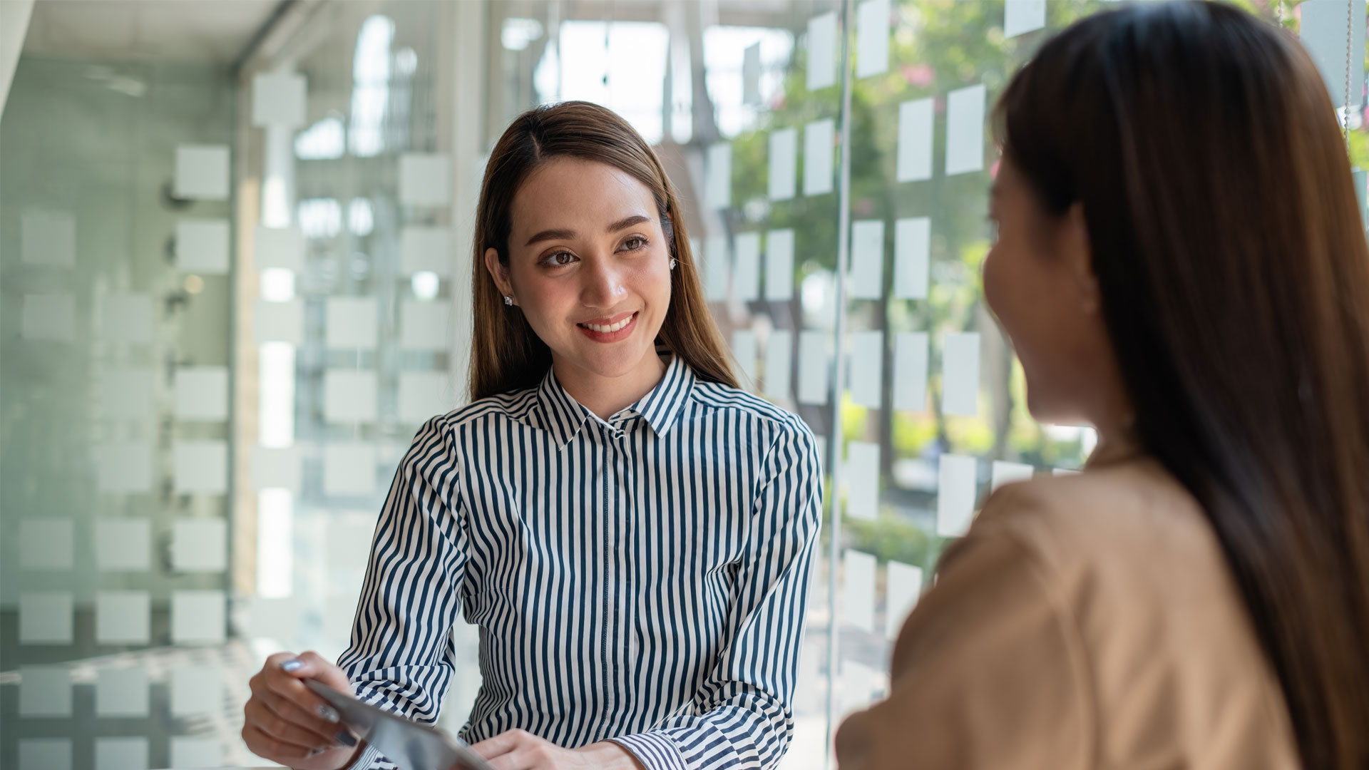 Employee explaining why she thinks she should be paid more.