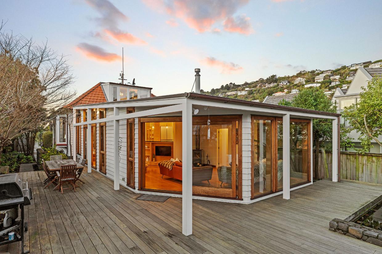 Plenty of outdoor decking. 