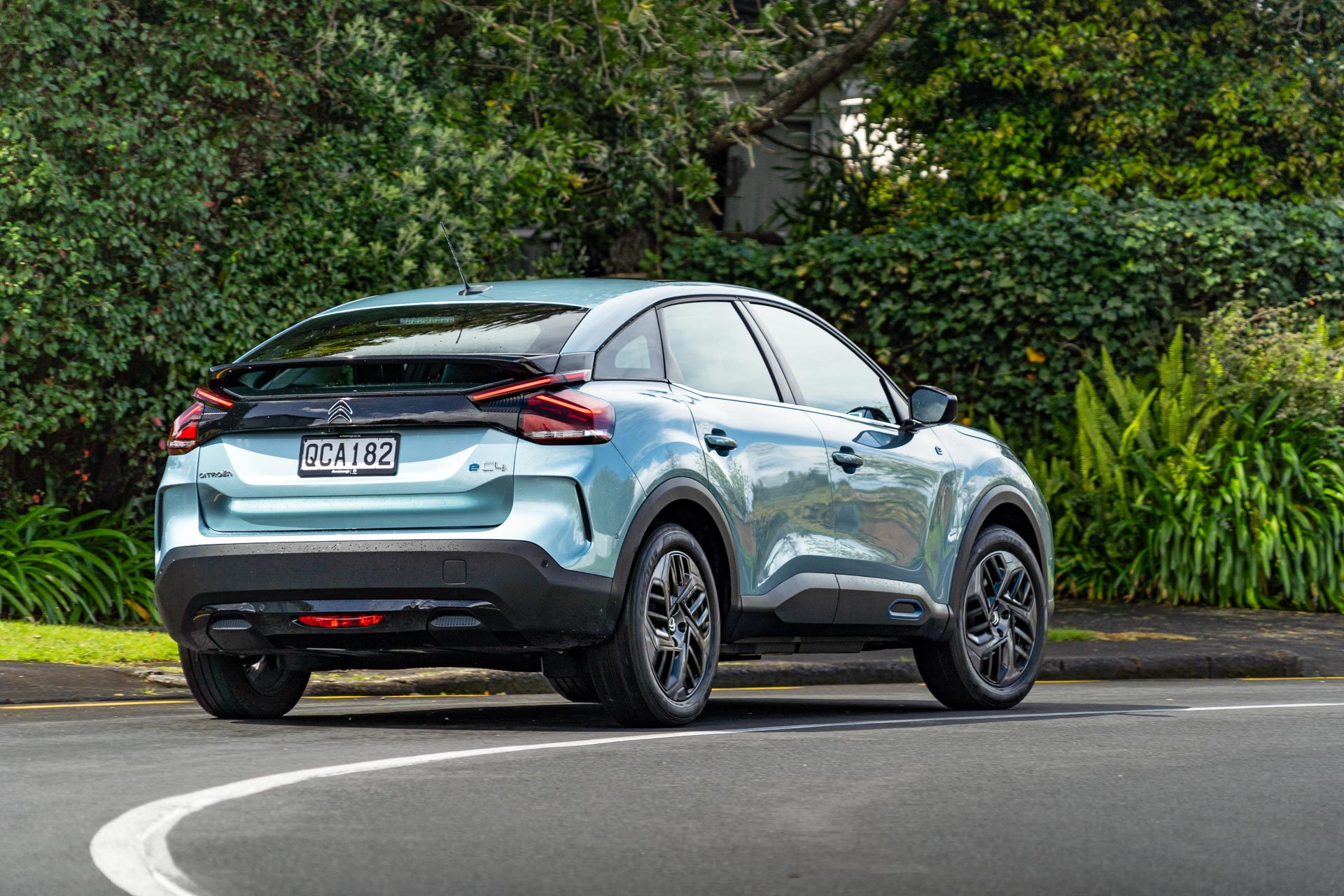 Citroën E C4 Shine Rear Shot Corner