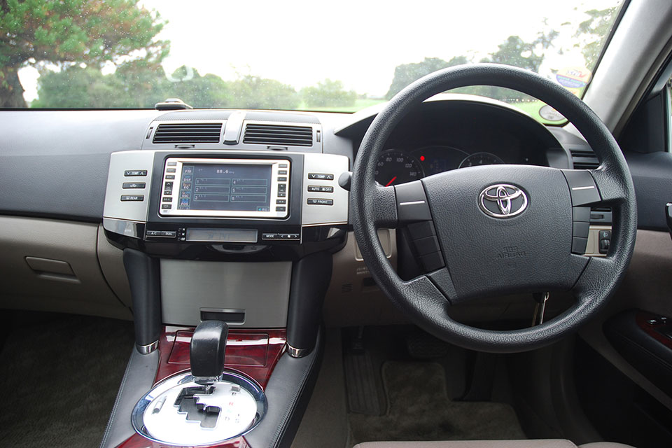 Toyota Marx 2004 Interior