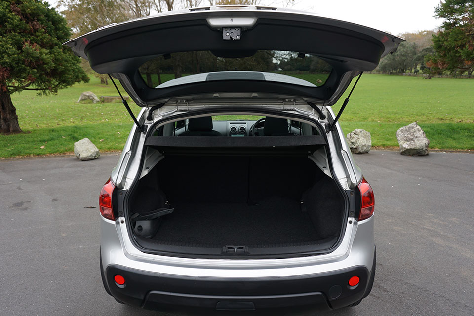 Nissan Dualis 2008 Boot