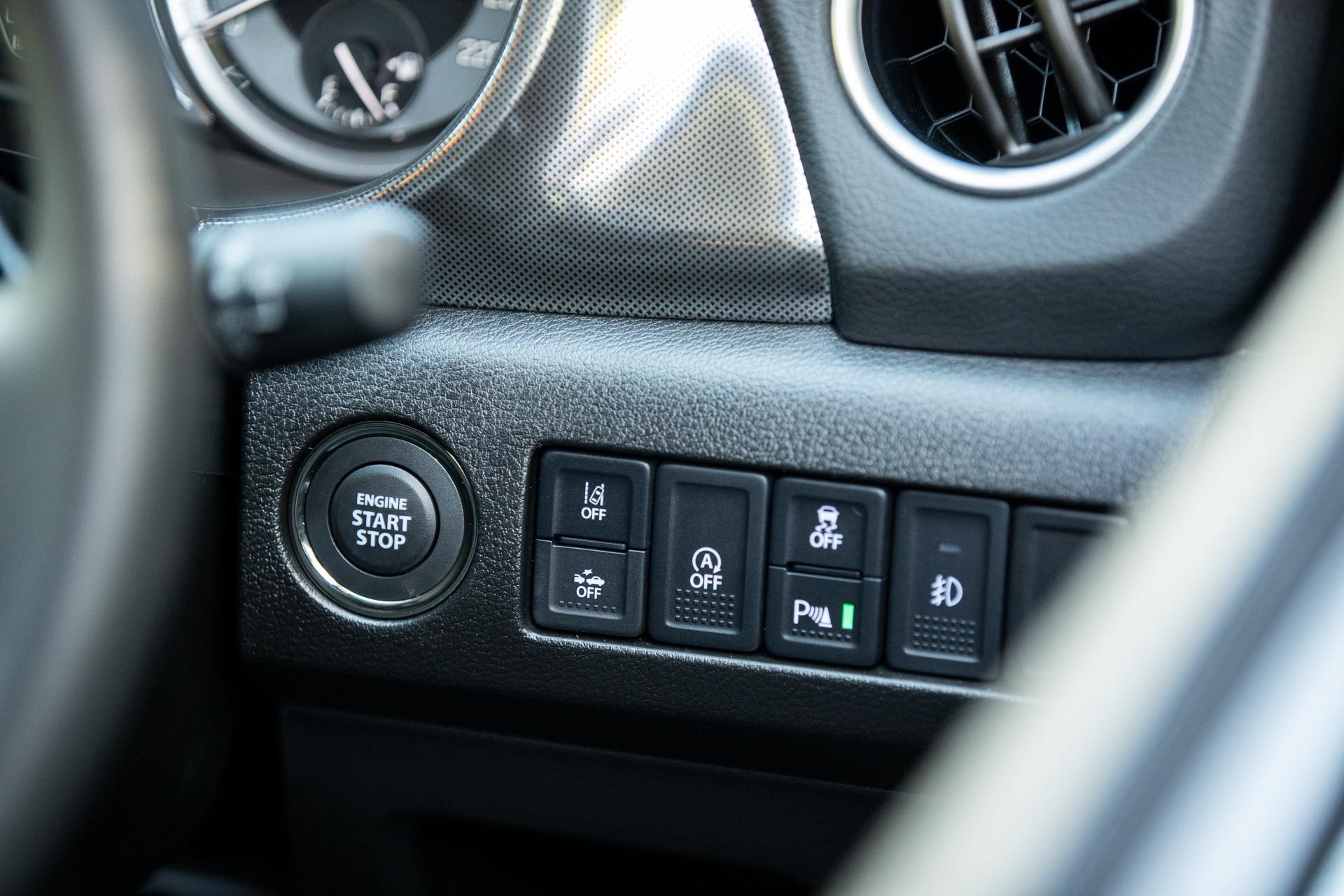 Suzuki Vitara Hybrid Various Buttons