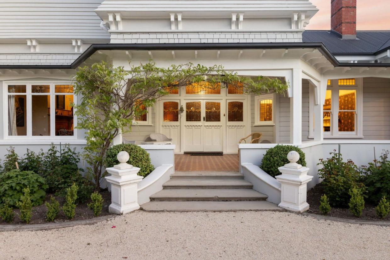 Penscroft is a charming old home, carefully restored and surrounded by quiet countryside.