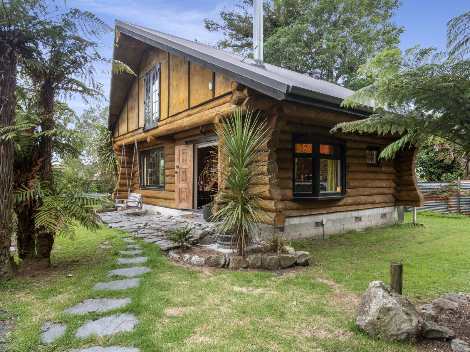 Log house at 11 Banks Street, Waikato