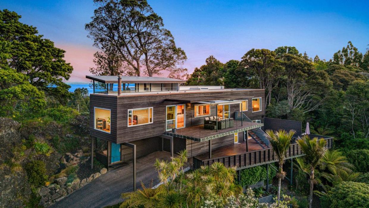 exterior view of Waitakere house