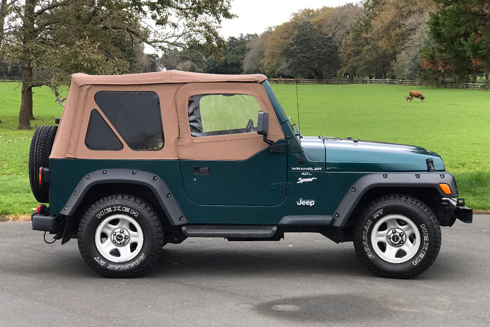 Jeep Wrangler 2007 Side