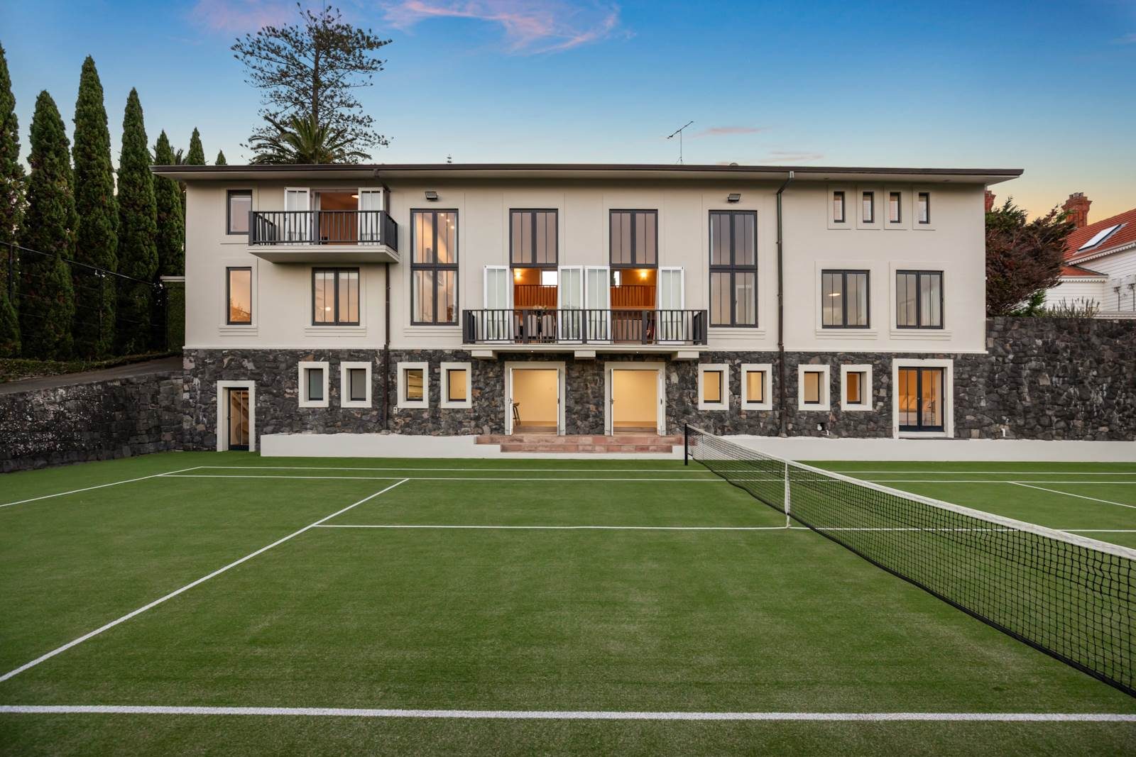 A premier Victoria Avenue estate