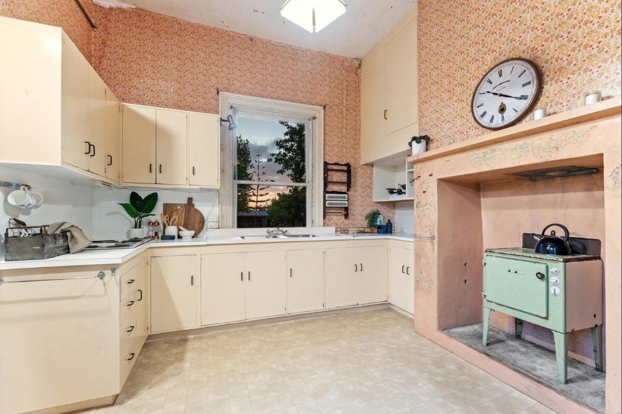 The kitchen was probably last updated in the early 70s.