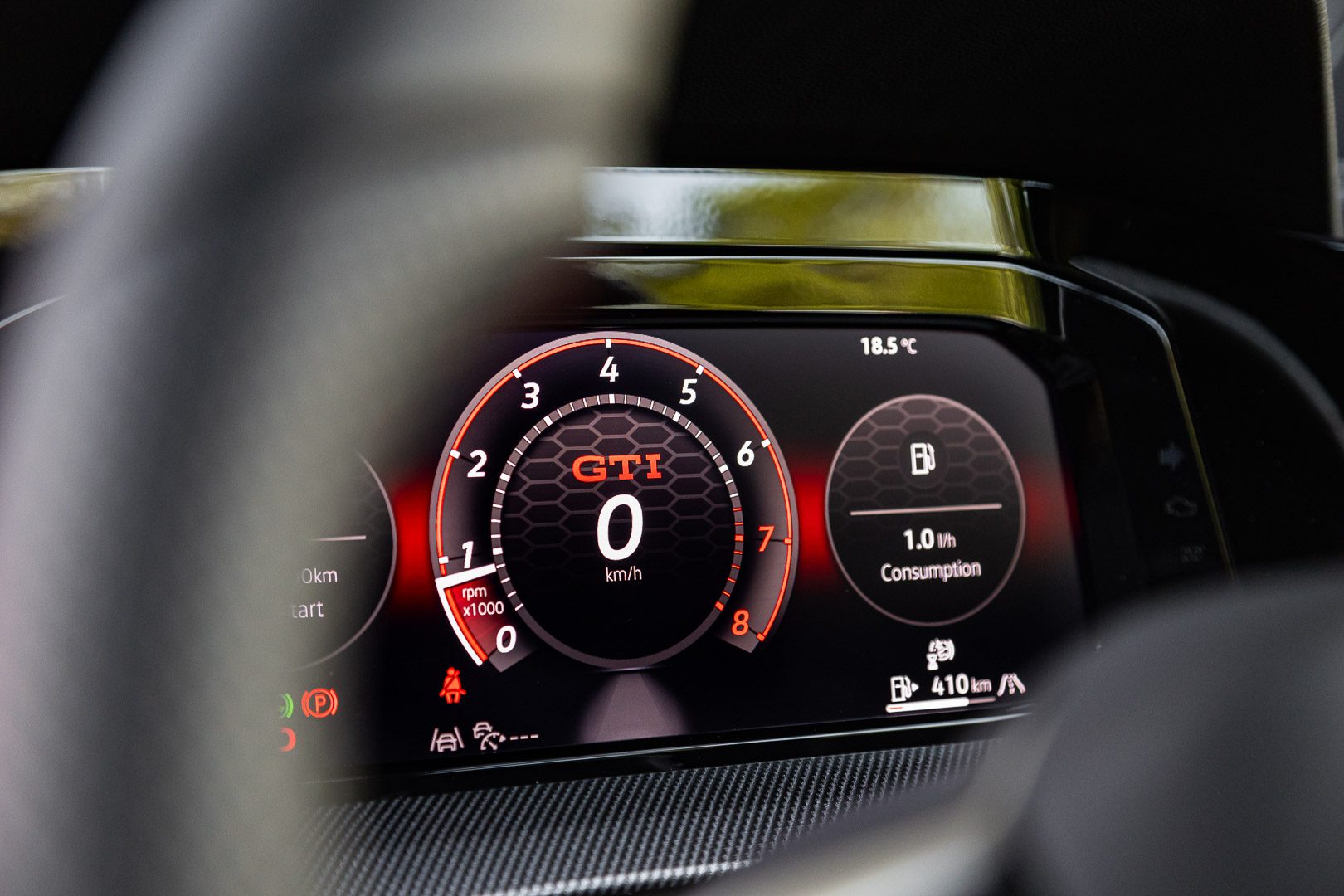 Volkswagen-Golf-GTI-tachometer