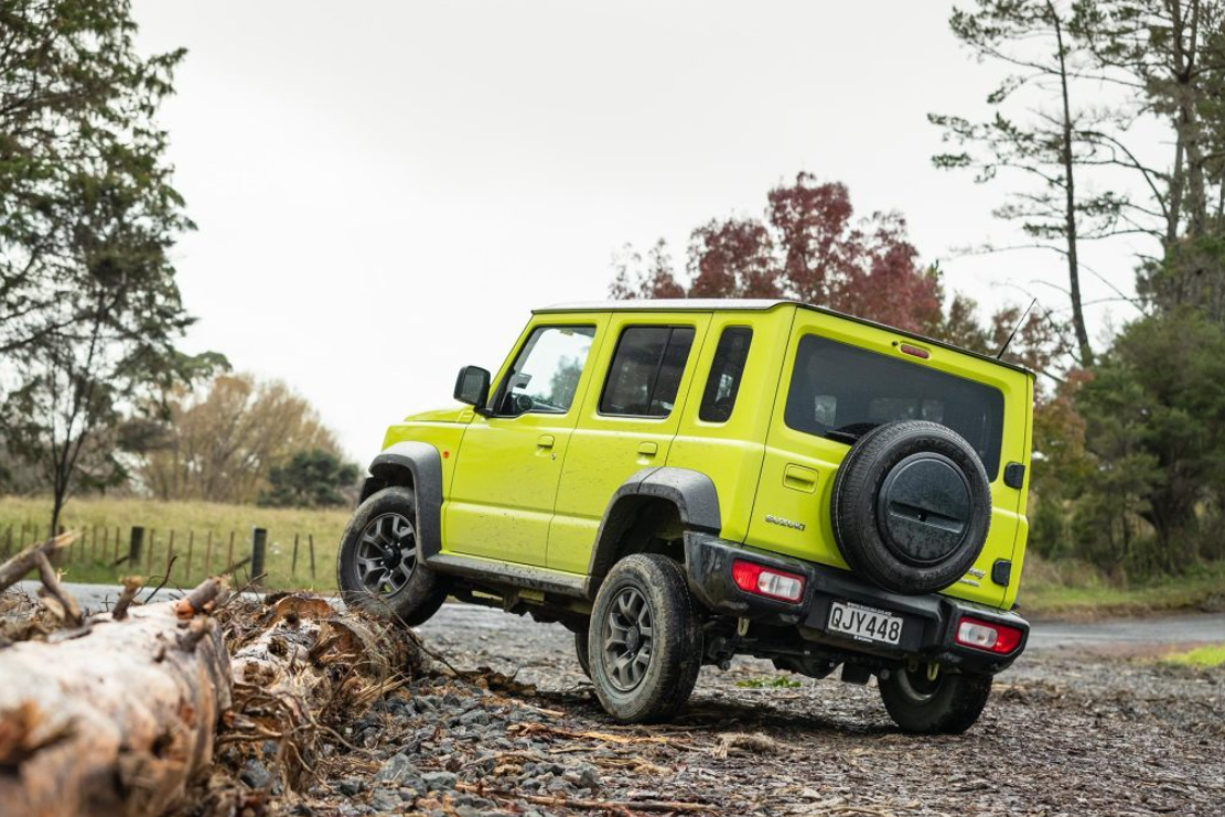 2024 Suzuki Jimny offroading