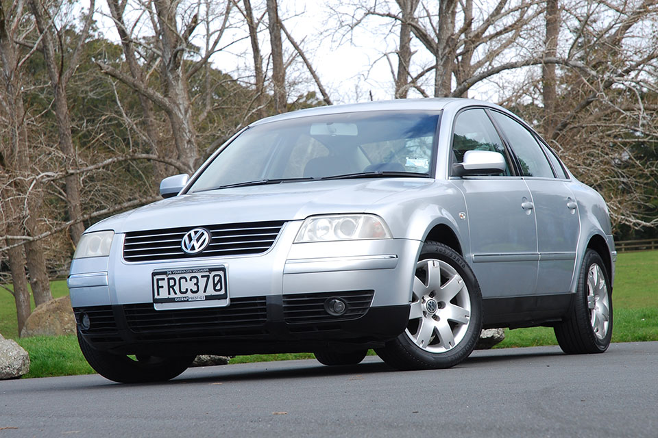 Volkswagen Passat 2003 Front Exterior