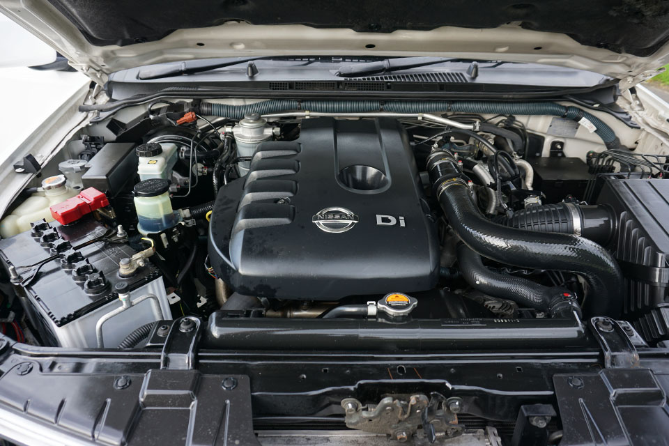 Nissan Navara 2012 Engine