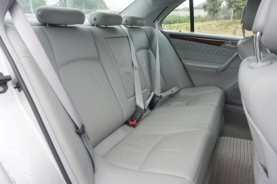 Mercedes Benz 2002 Rear Seats