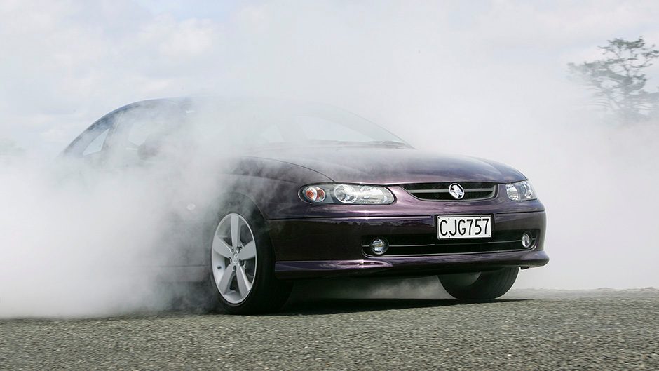 Holden Monaro smokin