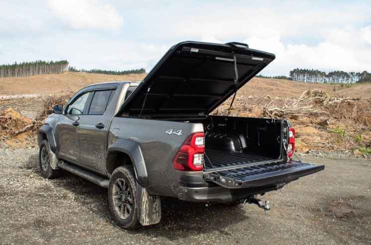 2024 Toyota Hilux boot 