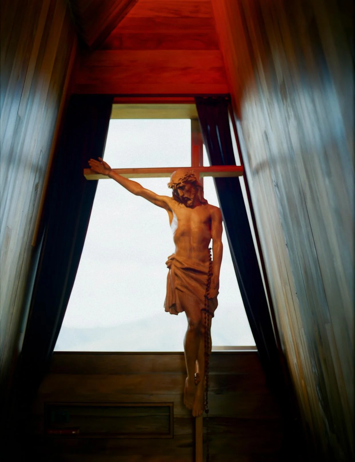 Life size statue of Jesus in Christchurch chapel