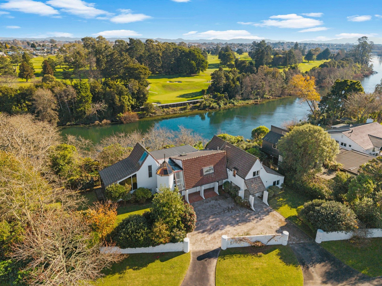 A Roger Walker-designed home in Hamilton