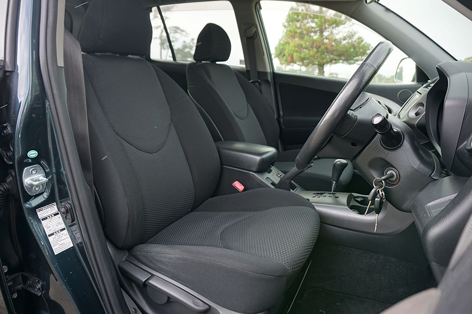 Toyota RAV4 2007 Front Seats