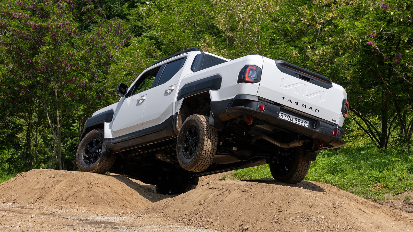 Kia Tasman articulation