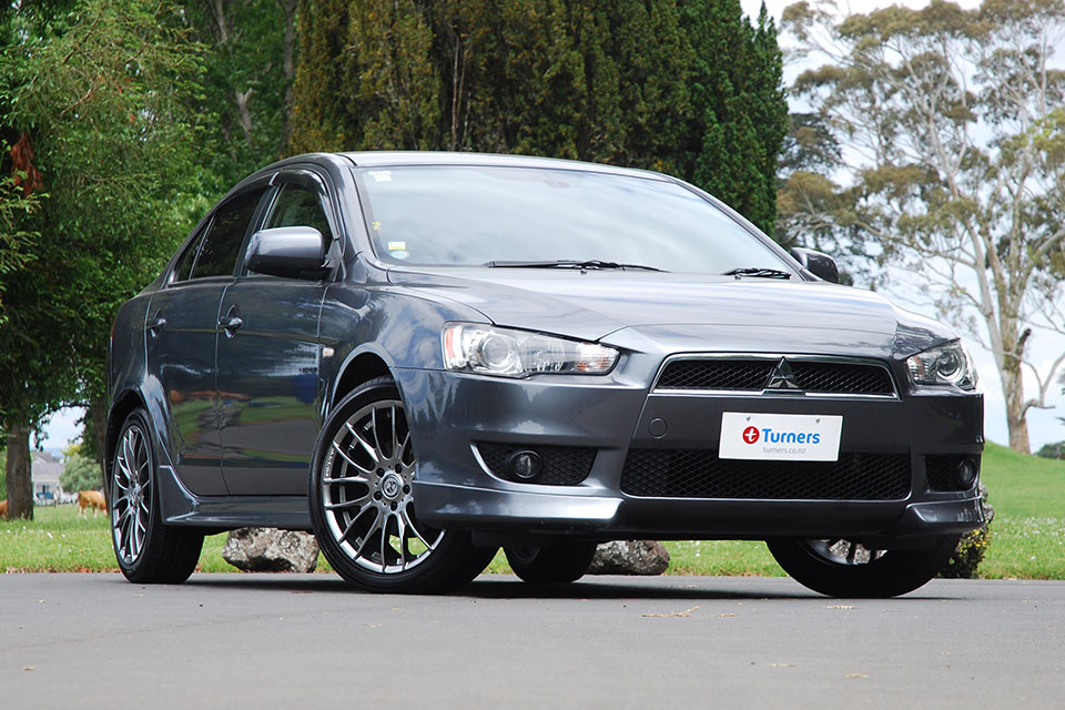 Mitsubishi Galant