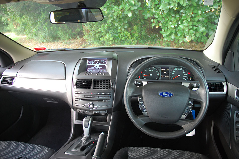 Ford Falcon 2013 Interior