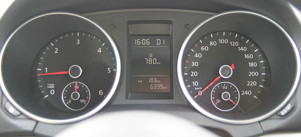 Volkswagen Golf Variant Dials